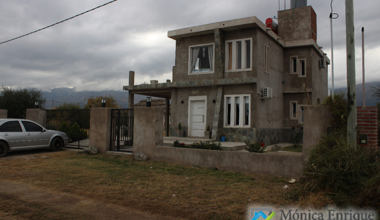 Monica Enrique Propiedades Barrio Udacha Carpinteria1