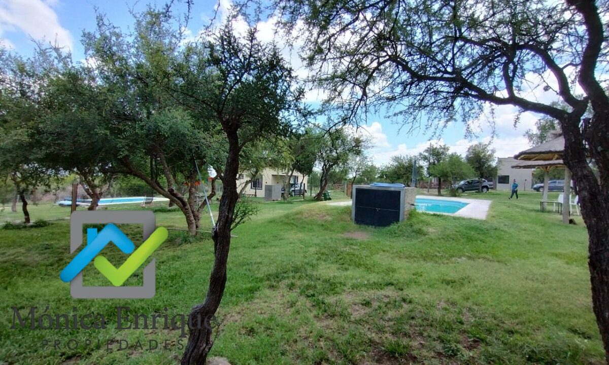 Casa Carpinteria mas Cabaña y piscina (12)