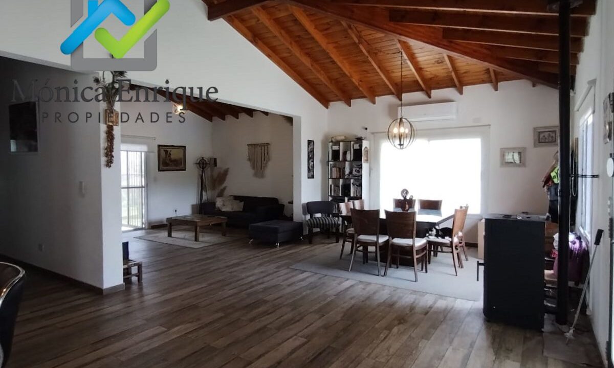 Casa Carpinteria mas Cabaña y piscina (29)