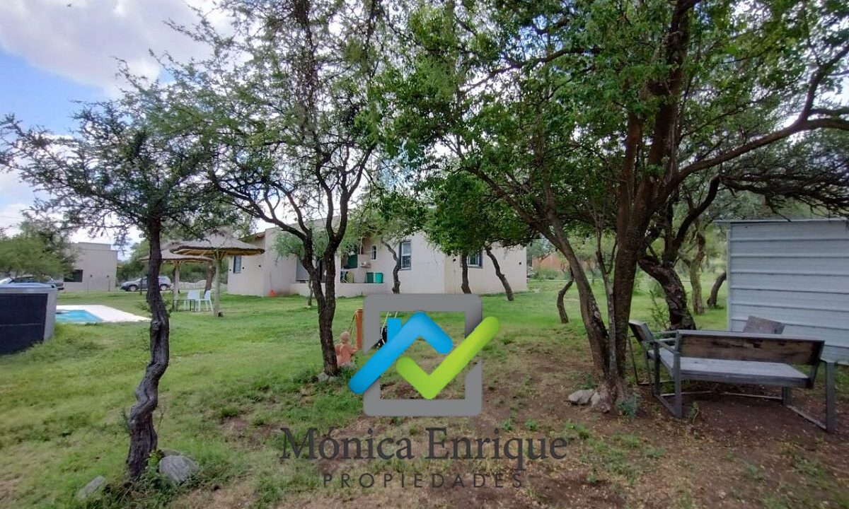 Casa Carpinteria mas Cabaña y piscina (6)