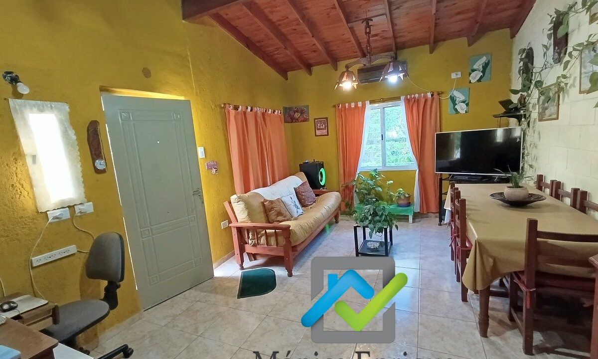 Casa Barrio Colonia Argentina Carpinteria (3)