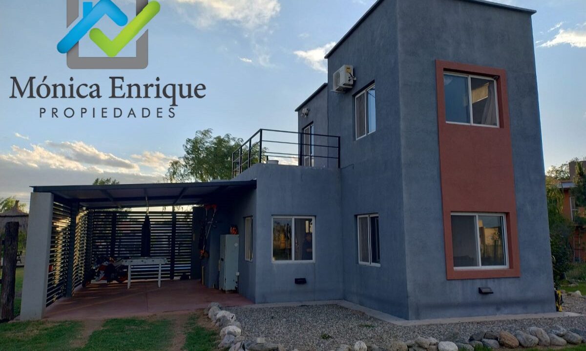 Casa nueva con piscina en Solares del Valle (2)