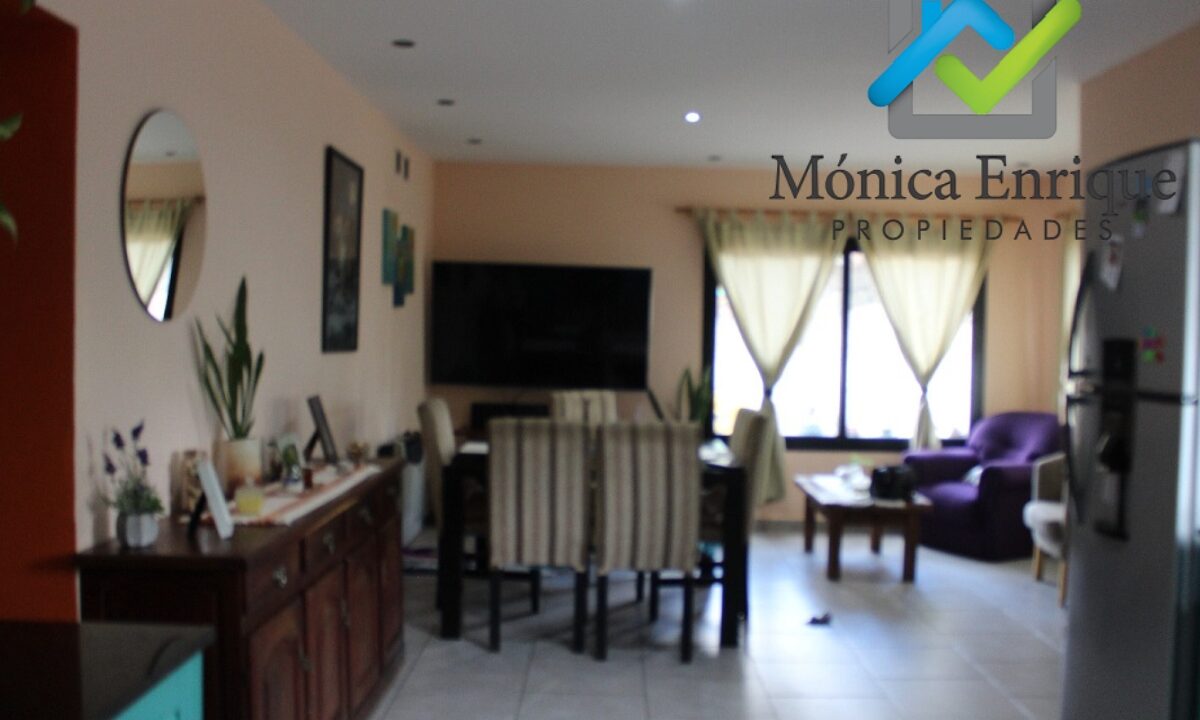 Casa en Esquina av de los cesares Rincon del Este 2