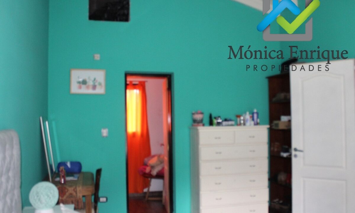 Casa en Esquina av de los cesares Rincon del Este 3