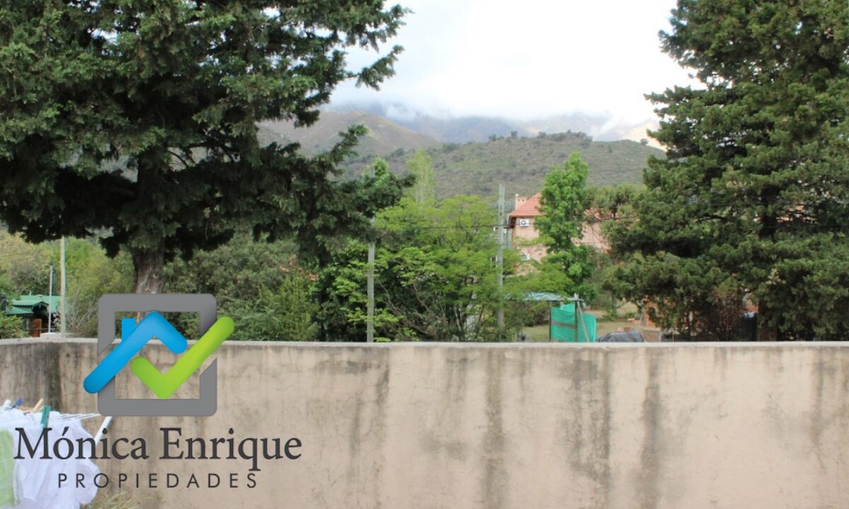Casa en Esquina av de los cesares Rincon del Este 5
