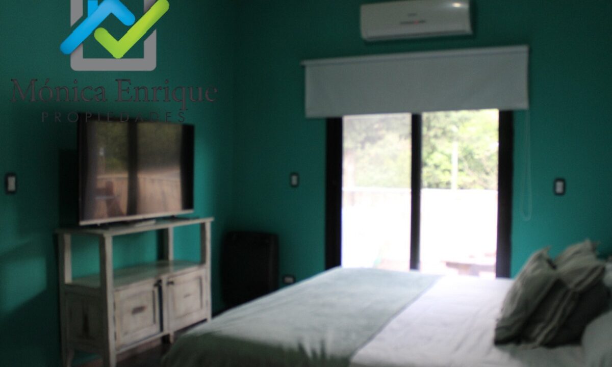 Casa en Esquina av de los cesares Rincon del Este 6