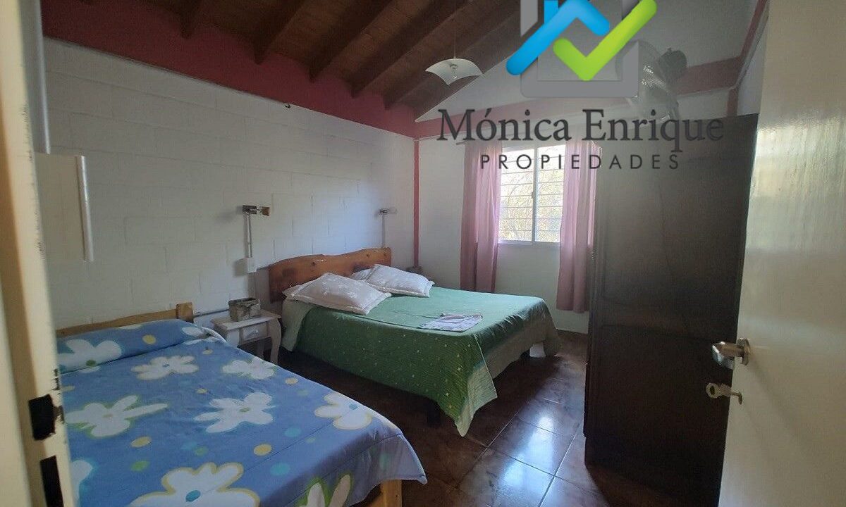 Casa más piscina en Quintas del Tomero (10)