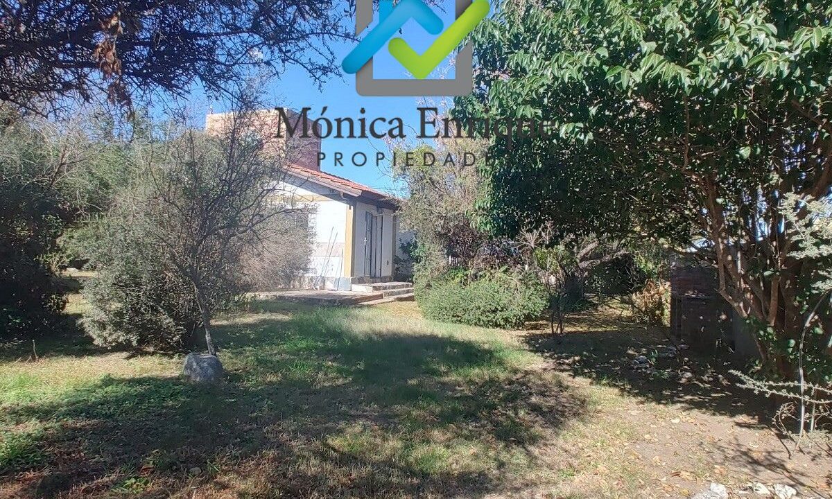 Casa más piscina en Quintas del Tomero